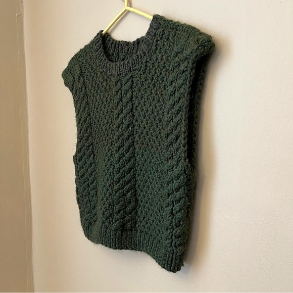 Chic Dark Green Cable Knit Sweater - Picture 6 of 8